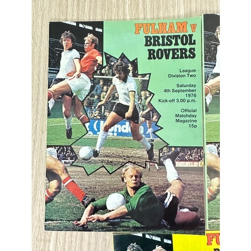 609 - FOOTBALL PROGRAMMES: GEORGE BEST, BOBBY MOORE, FULHAM FC. 
A collection of Fulham FC programmes all ... 