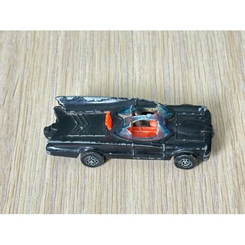 610 - VINTAGE BATMOBILE - CORGI JUNIORS DIESCAST MODEL TOY CAR 1970's.