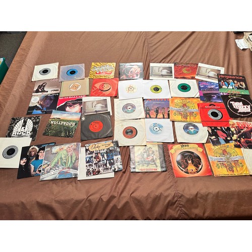 623 - A collection of approx 40 Hard Rock 7 inch vinyl singles 45 RPM. Small amount of duplications. See p... 