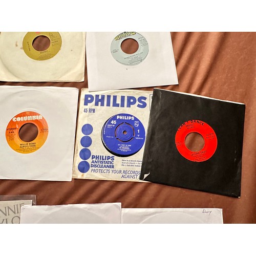 625 - A collection of 20+ Northern Soul 7 inch vinyl singles 45 RPM. See pics for Artists/Titles. Vinyl Re... 