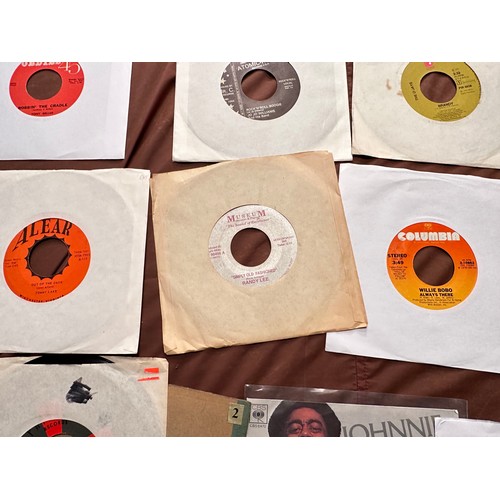 625 - A collection of 20+ Northern Soul 7 inch vinyl singles 45 RPM. See pics for Artists/Titles.