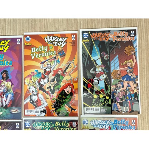 532 - Harley & Ivy meet Betty & Veronica #1-6 Complete Limited Issue Set. Plus blank issue #1 & variant is... 