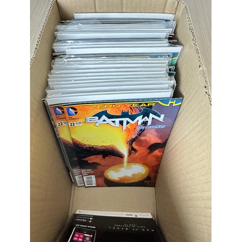 533 - Batman Vol.2. New 52 bundle (contains 107 issues, including annuals). Collects #2 - 52 with some dup... 