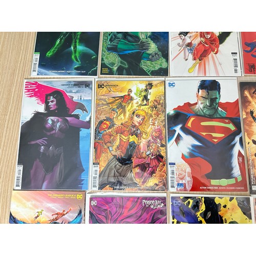 541 - DC variant bundle (18 in total). DC Comics. Featuring Superman, Wonder Woman, Justice League, The Fl... 