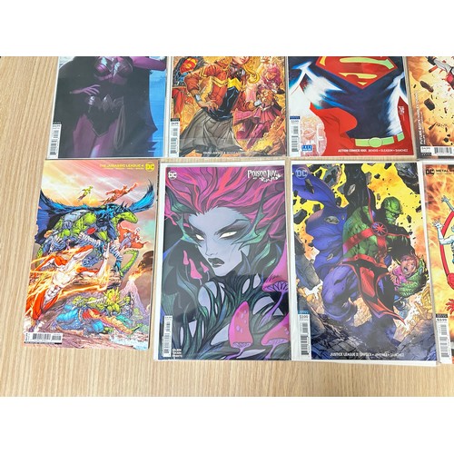 541 - DC variant bundle (18 in total). DC Comics. Featuring Superman, Wonder Woman, Justice League, The Fl... 