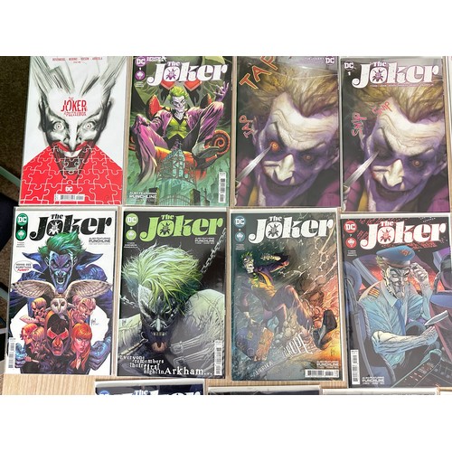 544 - The Joker bundle (Joker Puzzlebox, Joker Infinite Frontier #1, Joker #1-15 – full run. Includes 3 va... 