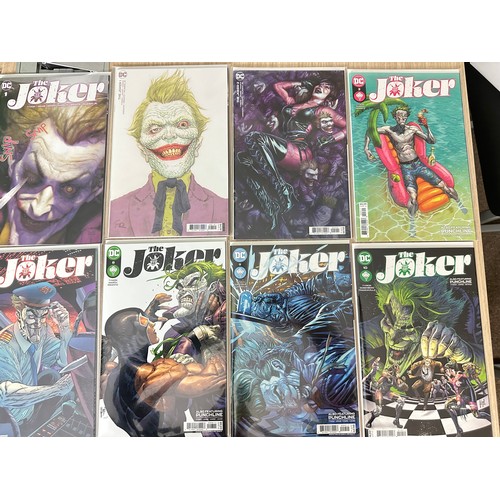 544 - The Joker bundle (Joker Puzzlebox, Joker Infinite Frontier #1, Joker #1-15 – full run. Includes 3 va... 