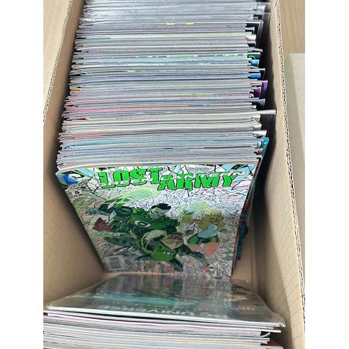 564 - LARGE MODERN DC COMICS BUNDLE 250+ COMICS. Featuring Superman, Batman, Green Lantern, Aquaman, Justi... 