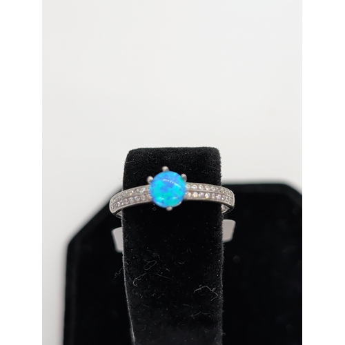 112 - Silver 375 Ring Size 10