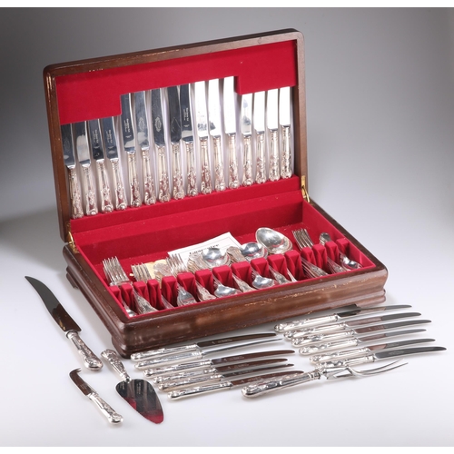 1000 - A SILVER-PLATED CANTEEN, Kings pattern, for eight place settings, in a wooden case with some additio... 