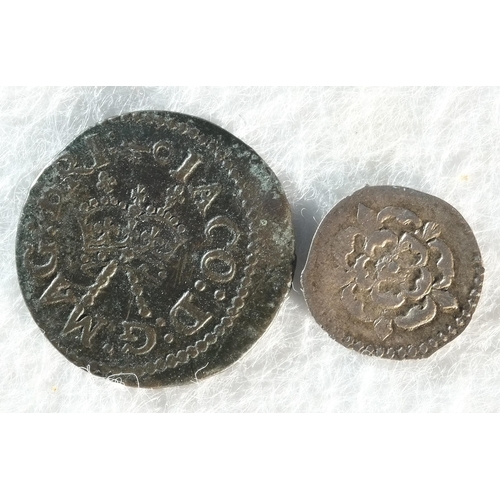 152 - James I (1603 - 1625) halfpenny, 0.21 grams, 10.4 mm. Obv: Crowned rose. Rev: Crowned thistle. S. 26... 