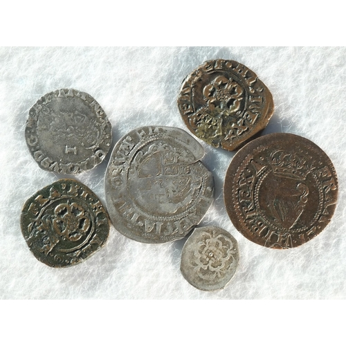 172 - 6x coin of Charles I (1625 - 1649) consisting of Type 3 martlet/bell farthing, S. 3199, Good Very Fi... 