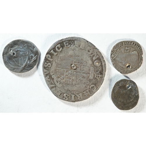 173 - 4x 17th century silver coins consisting of Charles I shilling, mintmark crown 1660 - 1662. S. 2791. ... 