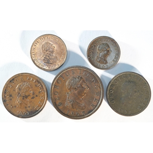 206 - George III, 4x coins consisting of: 1807 penny, S. 3780, Extremely Fine. 1807 halfpenny, S. 3781, Ex... 