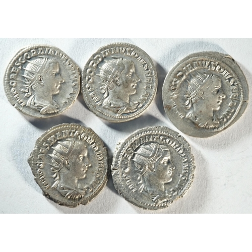 25 - Ancient Rome, 5x Gordian III (238 - 244 CE) silver antoninianii consisting of: Liberalitas standing ... 