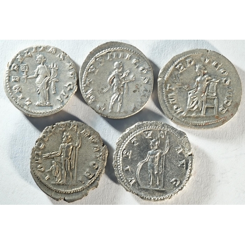 25 - Ancient Rome, 5x Gordian III (238 - 244 CE) silver antoninianii consisting of: Liberalitas standing ... 