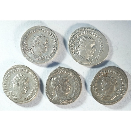 30 - 5x silver antoninianii of Philip I (244 - 249 CE) consisting of reverse types: AEQVITAS, FIDES EXERC... 