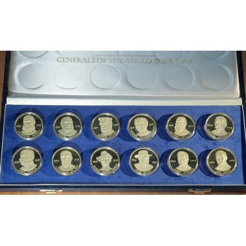 376 - SOUTH AFRICAN HISTORICAL MINT, LIMITED EDITION SET OF TWELVE 18 CARAT GOLD 'GENERALS OF THE ANGLO-BO... 