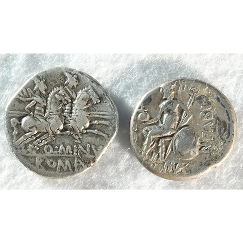 7 - 2x Roman Republican silver denarii consisting of: Q. Minucius Rufus, Rome Mint, 122 B.C. 3.78 grams,... 