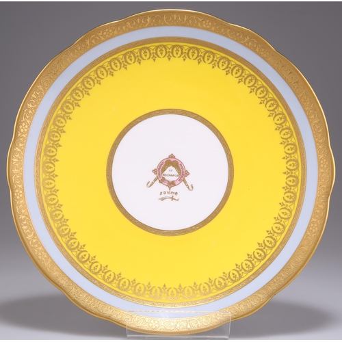 128 - A MINTON ARMORIAL DESSERT PLATE, the centre with an armorial crest Chhatrapati Maharaja of Kolhapur,... 