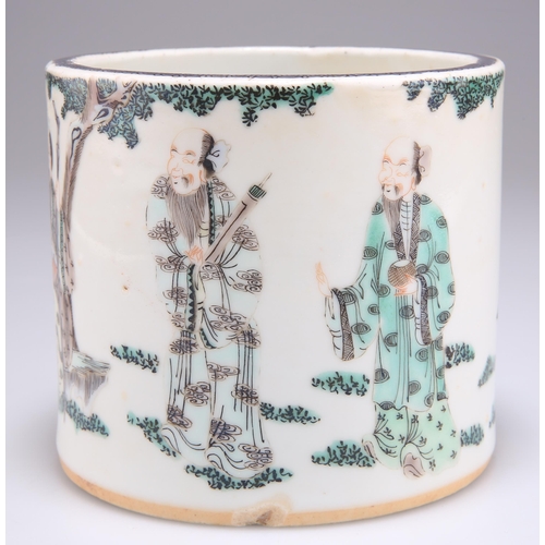 208 - A CHINESE FAMILLE VERTE 'FIGURAL' BRUSHPOT, QING DYNASTY, 19TH CENTURY, cylindrical, painted in the ... 