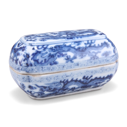 219 - A CHINESE BLUE AND WHITE PORCELAIN SMALL CYLINDRICAL BOX AND COVER, the box and domed cover decorate... 