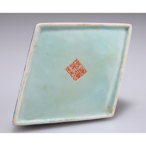 272 - A CHINESE DIAMOND-SHAPED BRUSH WASHER, decorated with four landscape-painted vignettes reserved on a... 