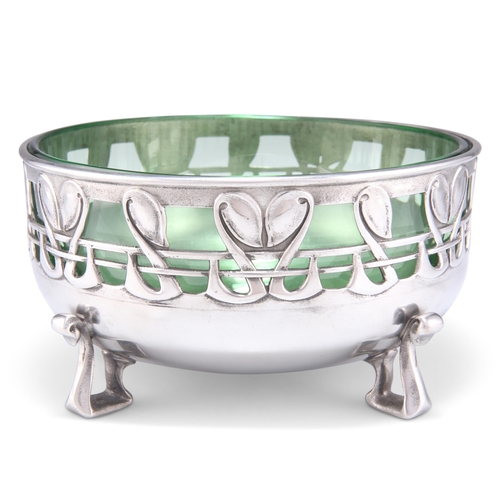 369 - ARCHIBALD KNOX (1864-1933) FOR LIBERTY & CO, A TUDRIC PEWTER BOWL, NO.0924, with cast and pierced st... 