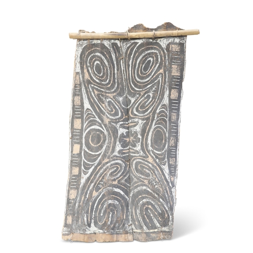 428 - A BARK PAINTING, POSSIBLY PAPUA NEW GUINEA. 128cm high, 77cm wide (overall)