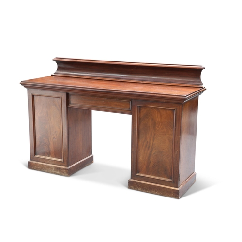 662 - A MID-VICTORIAN MAHOGANY CHIFFONIER, the moulded rectangular top with waisted backboard, raised on a... 