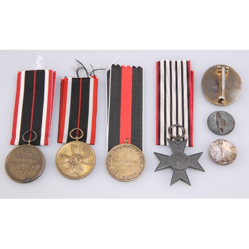 419 - GERMAN MILITARY EPHEMERA AND MEDALS: A PRUSSIAN WWI MERIT CROSS FOR WAR AID, of Maltese Cross shape,... 