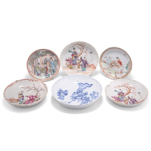 115 - A GROUP OF SIX CHINESE DISHES AND BOWLS, comprising one blue and white and five polychrome. (6) Larg... 