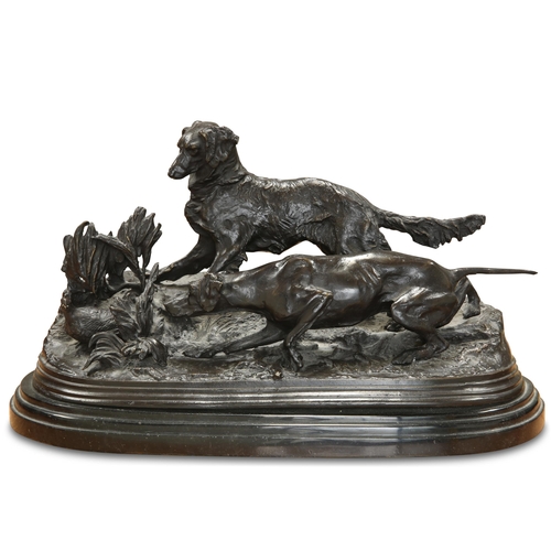 286 - AFTER PIERRE-JULES MÊNE, A 19TH CENTURY FRENCH PATINATED BRONZE ANIMAL GROUP, depicting two dogs, a ... 