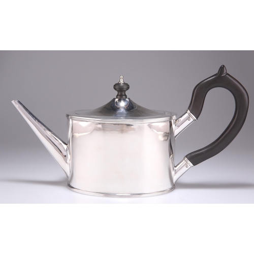 1015 - AN INDIAN COLONIAL SILVER TEAPOT by Joseph Rondo & Co, Calcutta, c.1805-08, straight-sided oval ... 