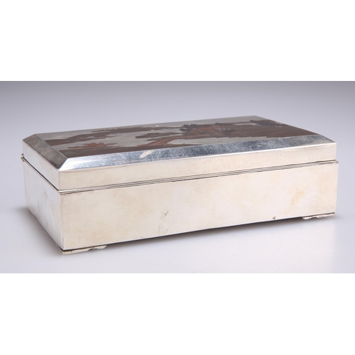 1027 - AN EARLY 20TH CENTURY JAPANESE SILVER AND MIXED METALS CIGAR BOX c.1925, rectangular, the hinged cov... 