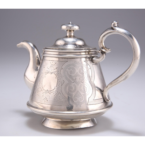 1043 - A 19TH CENTURY RUSSIAN SILVER TEAPOT assay master unknown, Moscow 1878, of tapering circular form wi... 