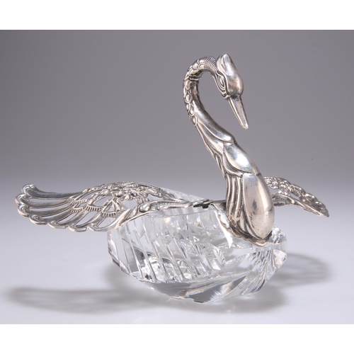 1050 - A CONTINENTAL SILVER-MOUNTED GLASS SWAN DISH import marks, E Ltd, London 1973, with hinged wings. 12... 