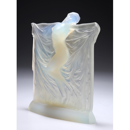 4 - RENÉ LALIQUE (FRENCH, 1860-1945), 'THAIS', AN OPALESCENT GLASS STATUETTE, DESIGNED 1925 engraved R.L... 