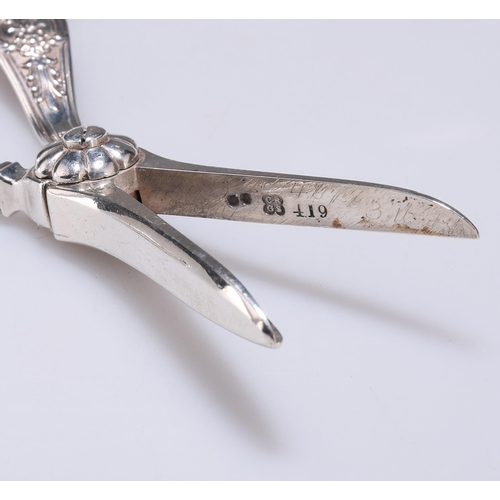 239 - A PAIR OF EARLY VICTORIAN SILVER GRAPE SCISSORS by Charles Reily & George Storer, London 1842, Q... 