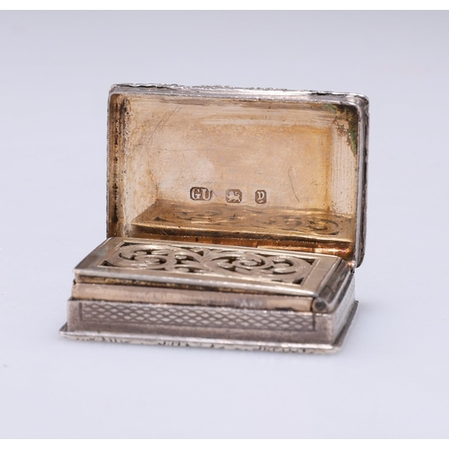 242 - A GEORGE III STYLE SILVER VINAIGRETTE by George Unite & Sons, Birmingham 1898, rectangular, the ... 