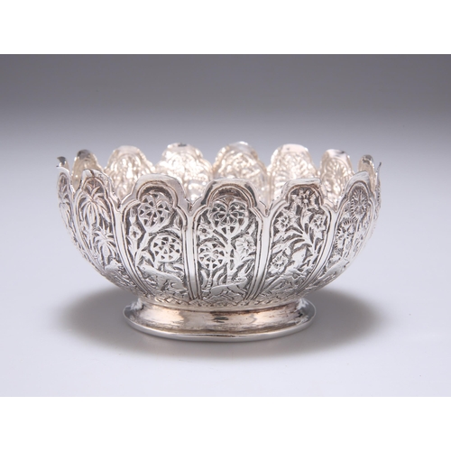 39 - A LUCKNOW INDIAN SILVER 'JUNGLE BOOK' BOWL, LATE 19TH CENTURY by 'the peacock smith', the small lobe... 