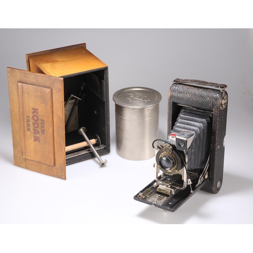 691 - A GROUP OF BINOCULARS AND PHOTOGRAPHY EQUIPMENT including Carl Zeiss Jena Telonar 12x40, serial numb... 