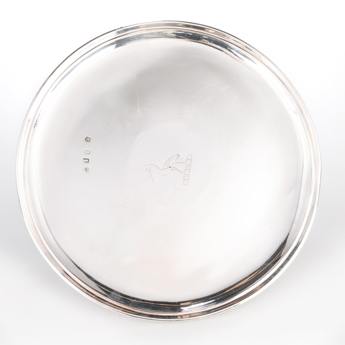 183 - A PAIR OF GEORGE I BRITANNIA STANDARD SILVER TAZZAS by Matthew Lofthouse, London 1720, of circular f... 