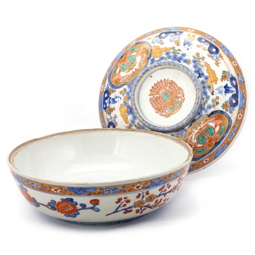 167 - A JAPANESE IMARI BOWL AND COVER, 19TH CENTURY circular, underglaze blue, green and orange painted wi... 