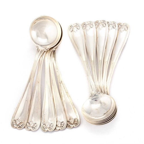 305 - TIFFANY & CO: A SET OF TEN AMERICAN STERLING SILVER SOUP SPOONS by Tiffany & Co, c.1891-1902 (Ch... 