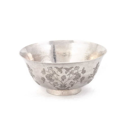 310 - A 19TH CENTURY CHINESE SILVER BOWL unmarked, the gentle flaring bowl with subtle spot-hammered groun... 