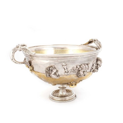 327 - A 19TH CENTURY REPLICA OF A CUP FROM THE HILDESHEIM TREASURE, PROBABLY BY CHRISTOFLE, CIRCA 1870 unm... 