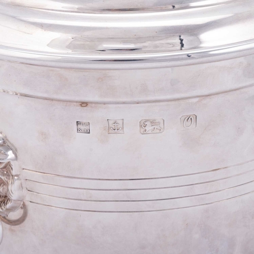 338 - AN ELIZABETH II SILVER ICE BUCKET by P H Vogel & Co, London 1988, circular, the domed cover with... 