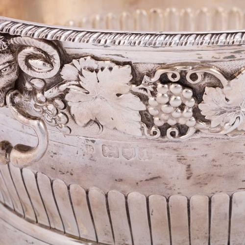 369 - AN EDWARDIAN SILVER BOWL by John & Frank Pairpoint, London 1906, circular with tapering sides, a... 