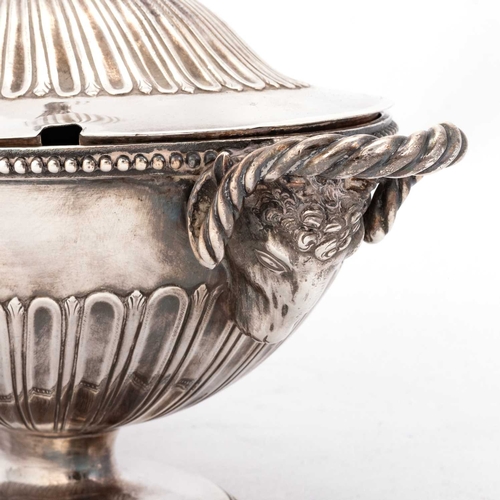 434 - A PAIR OF GEORGE III SILVER SAUCE TUREENS by Andrew Fogelberg & Stephen Gilbert, London 1780, ov... 